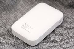  Pin sạc dự phòng 7500mAh AVA LJ JP197 Trắng 