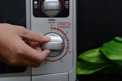  Lò vi sóng Sharp R-20A1(S)VN 