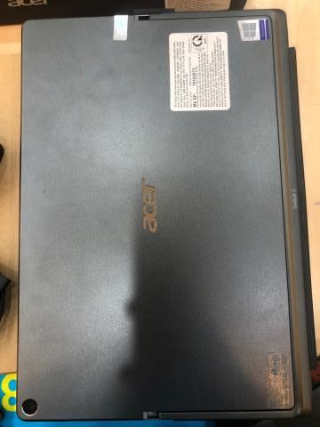 Acer Switch SW512 52P 34RS i3 7130U/4GB/128GB/12