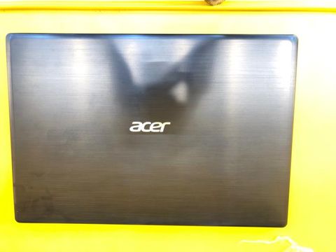 Acer Swift 3 SF315 51 54H0 i5 8250U/4GB/1TB/15.6