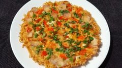  2 cách làm mì chiên trứng giòn ngon hấp dẫn dễ làm ăn vặt tại nhà 