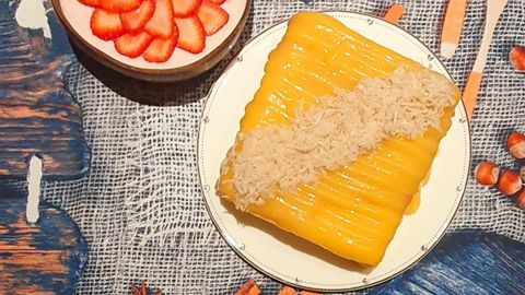 Cách làm bánh bông lan sốt ruốc đơn giản béo ngậy chiêu đãi cả nhà