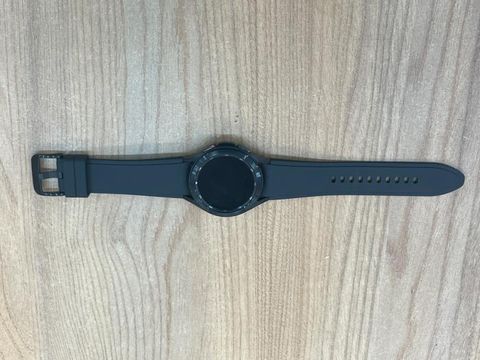 Samsung Galaxy Watch4 Classic R880, 42mm thép đen dây cao su đen