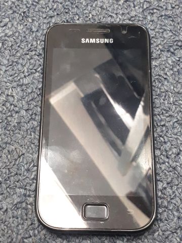 Z Samsung I9003