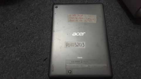 Z Acer A1-811