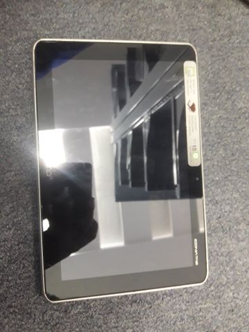 Z Acer Iconia Tab