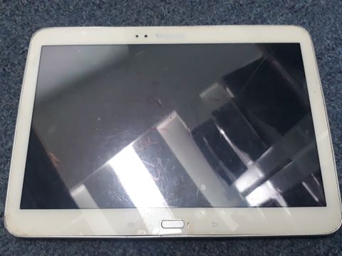 Z Samsung P5200