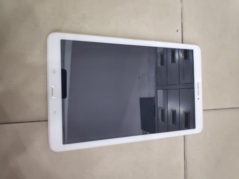 Z Samsung Sm-T561Y