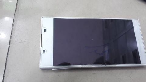 Z Sony Xperia L1