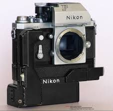 Nikon F-301 N2000