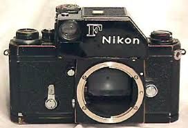 Nikon F-501 N2020