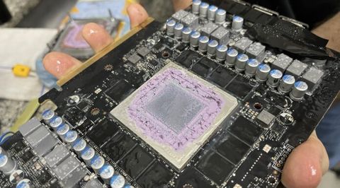 Ronaldo Và Đội Galax Ép Xung Rtx 4090 Bằng Nitơ Lỏng Lên Đến 3,45 Ghz,