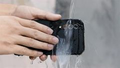  Smartphone 5G 'nồi đồng cối đá' đầu tiên trên thế giới ra mắt: Chống nước IP69K, hoạt động được ở -5 độ C, pin chờ hơn 500 giờ... 