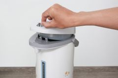  Bình thủy điện Sharp KP-31BTV-CU 
