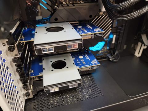 Intel Demo Ssd Samsung Chuẩn Pcie 5.0 Với Core I9-12900k