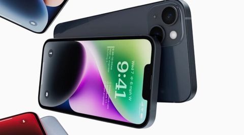 Apple Iphone 14 Và 14 Plus Có Màn Hình Và Cảm Biến Camera Lớn Hơn.