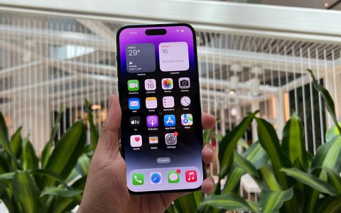 iPhone 14 Pro Max là smartphone có màn hình tốt nhất