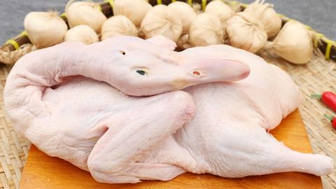 6 cách rút xương vịt và rút xương vịt nguyên con siêu nhanh chóng, đẹp mắt