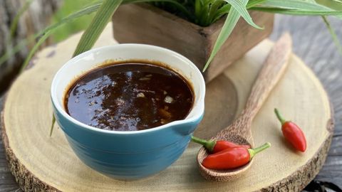 Cách làm nước sốt ăn với bánh mì thịt nướng siêu ngon chuẩn ngoài hàng