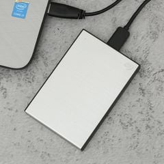  Ổ cứng HDD 1TB Seagate Backup Plus Slim STHN1000401 Bạc 