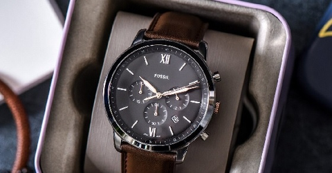 Top 10 đồng hồ Fossil nam giảm giá 35% dịp giáng sinh 2021 đáng mua