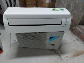 Điều hòa Daikin Inverter 8500 BTU ATKA25UAVMV
