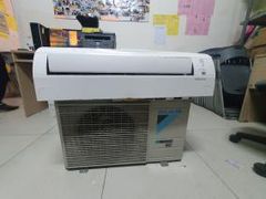  Máy lạnh Daikin Inverter 1 HP ATKQ25TAVMV 