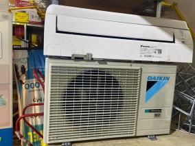 Máy lạnh Daikin Inverter 1 HP FTKA25VMVMV