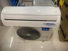  Điều hòa Midea Inverter 10000 BTU MSAF-10CRDN8 