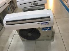  Điều hòa Midea 9000 BTU MSAFA-10CRN8 