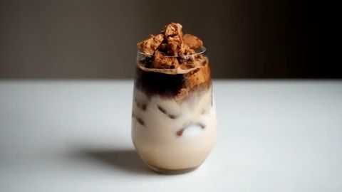 Cách làm dalgona latte - cà phê kẹo đường ngọt đắng cực gây nghiện
