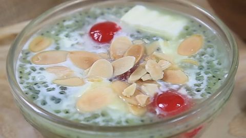 Cách làm chè khúc bạch cherry lá dứa đơn giản, thơm ngon cực kỳ hấp dẫn