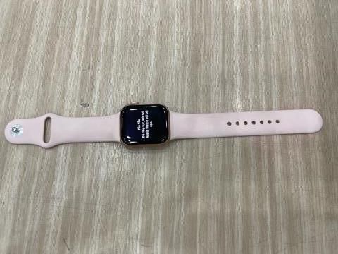 Apple Watch S6 GPS, 40mm Gold Aluminium Case with Pink Sand Sport Band - Regular (MG123VN/A) (mã sp: #33397490)