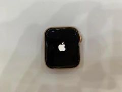  Apple Watch S6 GPS, 44mm Gold Aluminium Case with Pink Sand Sport Band - Regular (M00E3VN/A) 