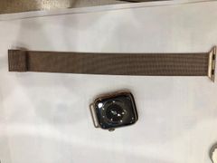  Apple Watch S5 LTE, 44mm Gold Stainless Steel Case with Gold Milanese Loop 