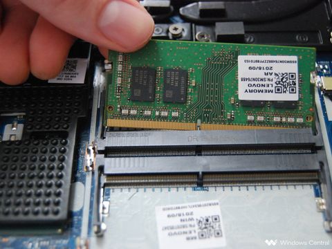 Thay linh kiện Laptop Lenovo Yoga 900 lấy liền