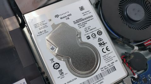 Thay ổ cứng iMac ME086 lấy liền