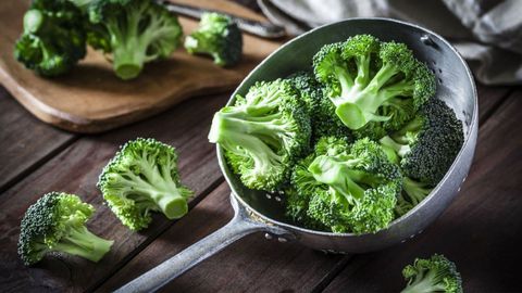 Súp lơ - bông cải xanh bao nhiêu calo? Những lưu ý khi ăn súp lơ