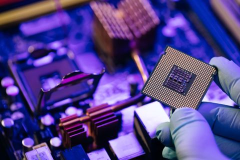 Lộ Diện Intel Core I7-13700k Ép Xung, Full 8 Nhân P-core Ở Mức 6ghz