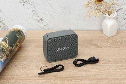 Loa Bluetooth Fenda W5 Plus Xanh navy