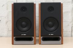  Loa vi tính 2.0 Fenda R26BT Đen nâu 
