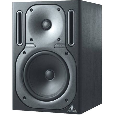 Loa Kiểm Âm Behringer B2030a
