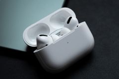  Chính Sách Mới Từ Apple Dành Cho Airpods Pro Lỗi, Đổi Cũ Lấy Mới Miễn Phí Kể Cả Khi Đã Hết Bảo Hành 