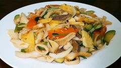  2 cách làm lòng bò xào chua ngọt và lòng bò xào cà ri thơm nức mũi 