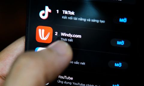 Lượt Tải Ứng Dụng Thời Tiết Tăng Vọt Trước Bão Noru