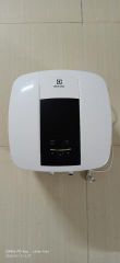  Bình nóng lạnh gián tiếp Electrolux 30 lít 2500W EWS302DX-DWE 
