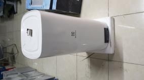 Máy nước nóng gián tiếp Electrolux 50 lít 2000W EWS502DX-DWE