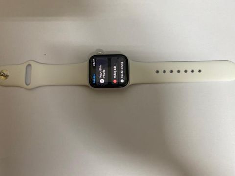 Apple Watch S6 GPS, 40mm Silver Aluminium Case with White Sport Band - Regular