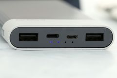  Pin sạc dự phòng Polymer 10000mAh Lightning eSaver PJ JP188 Xám 