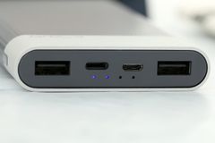  Pin sạc dự phòng Polymer 10000mAh Lightning eSaver PJ JP188 Xám 